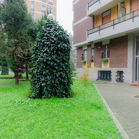 Mini Loft Linate Airport And Blu Metro Apartment มิลาน ภายนอก รูปภาพ