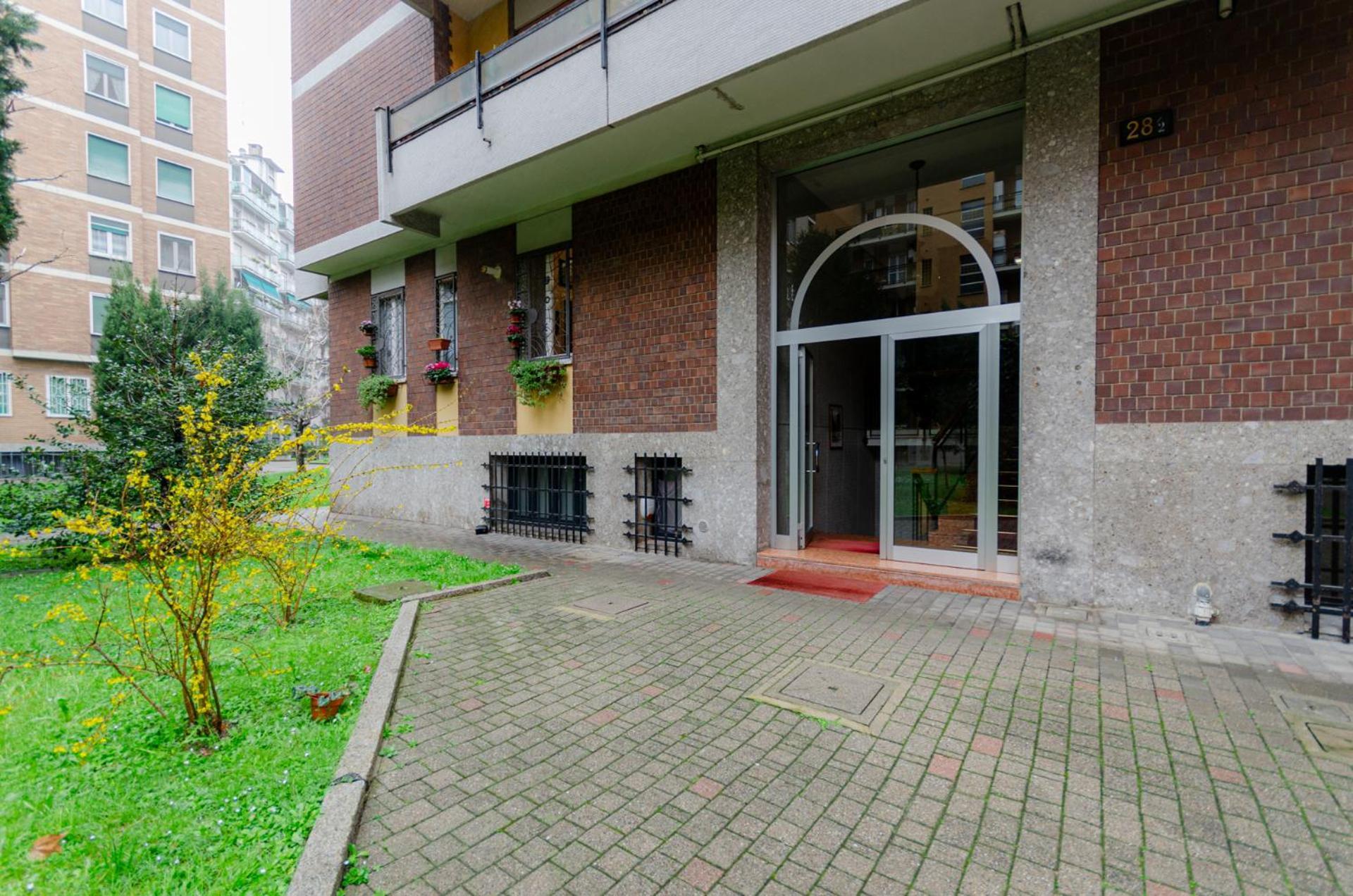 Mini Loft Linate Airport And Blu Metro Apartment มิลาน ภายนอก รูปภาพ
